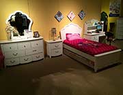 Youth Bedroom in White finish AC70